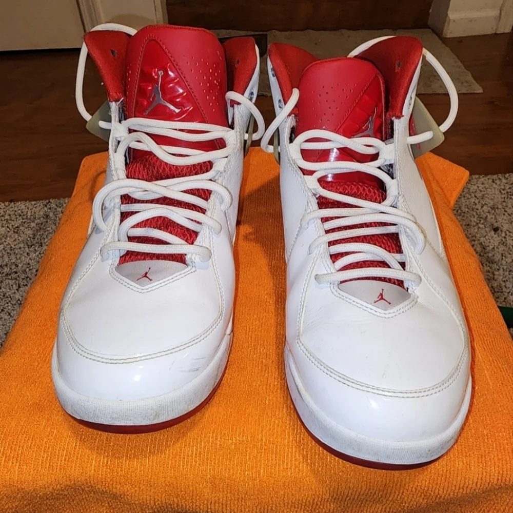 Air Jordan Flight White/Red Basketball Shoes Size 9.5 high-top sneakers in white